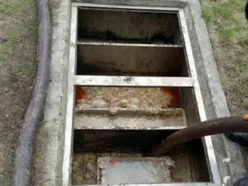 桥西隔油池清理
